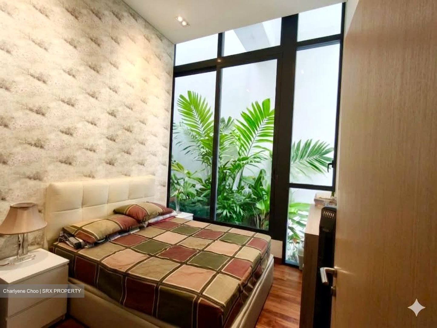 Avant Parc (D27), Terrace #578105551